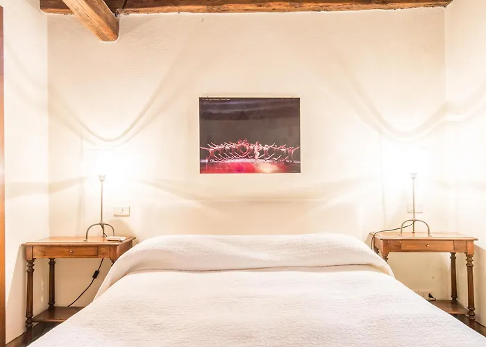 Enchanting Two Bedroom Navona * Rome