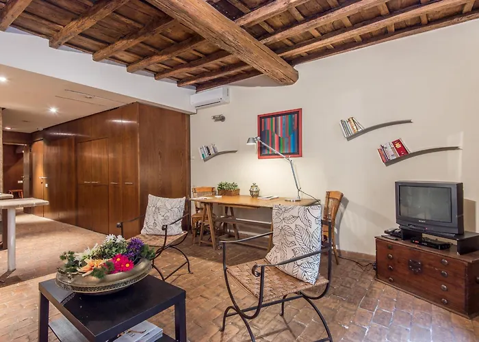Appartement Enchanting Two Bedroom Navona