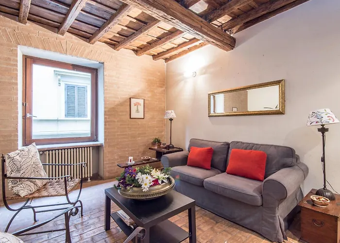 Enchanting Two Bedroom Navona Appartement Rome