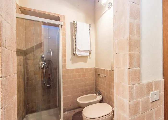 Enchanting Two Bedroom Navona Appartement