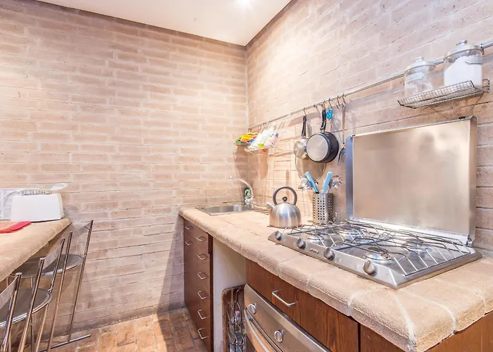 Appartement Enchanting Two Bedroom Navona